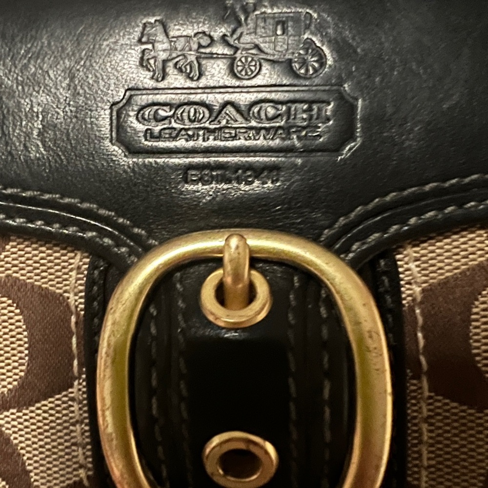 Vintage Coach Soho Signature Wallet and Checkbook cover. 
8x4 Pink leather lined